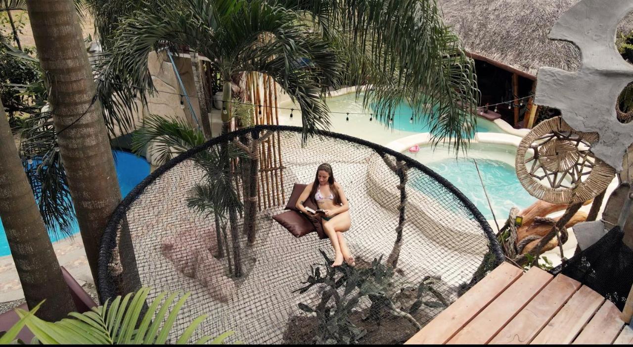 Me Hotel & Villas - Montanita Estates מראה חיצוני תמונה