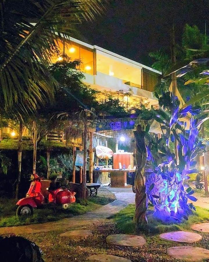 Me Hotel & Villas - Montanita Estates מראה חיצוני תמונה